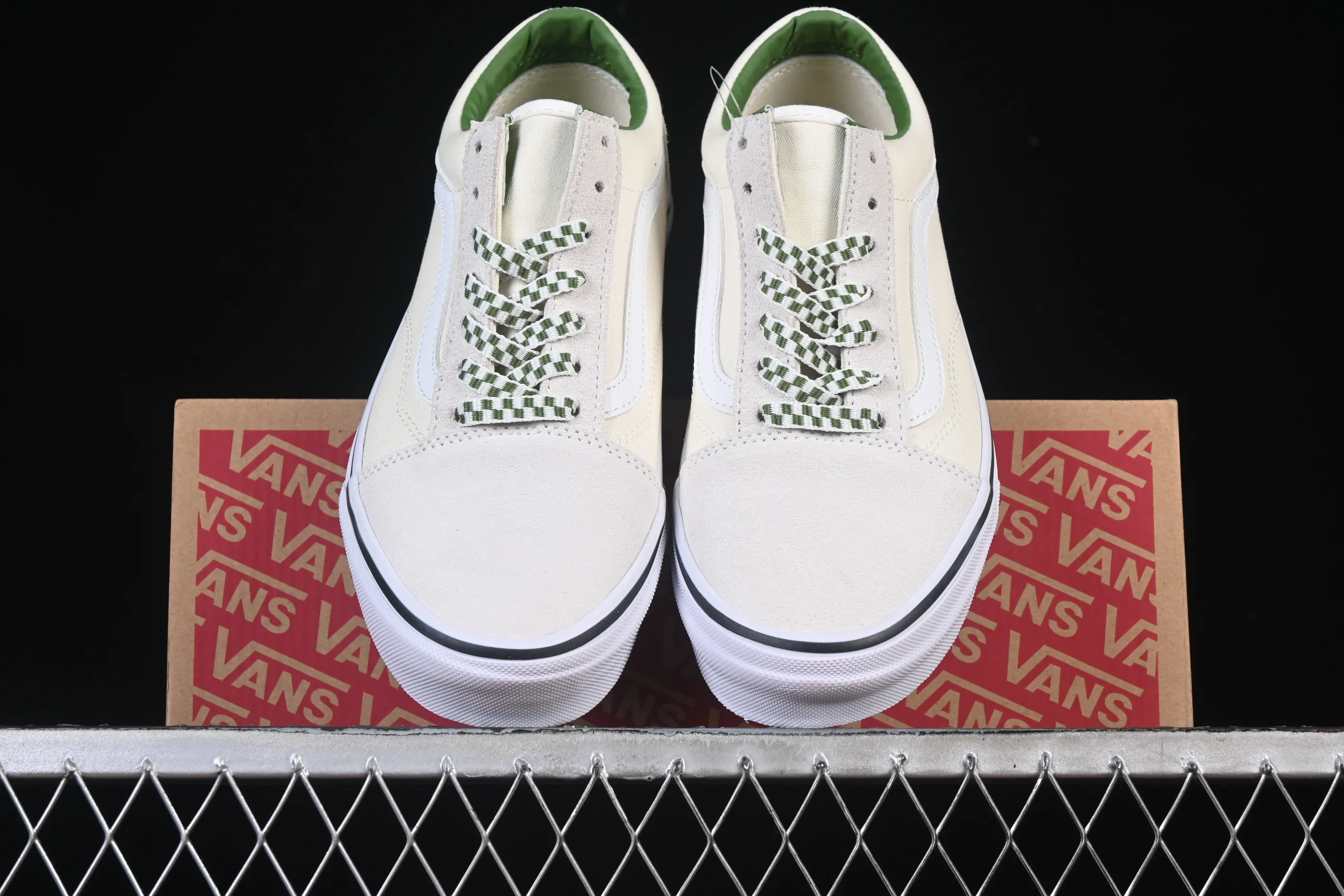 All categories Vans Vans series Vans Low Vans low-top Vans Old Skool Vans low-top casual skateboard shoes VN000D6WBOM